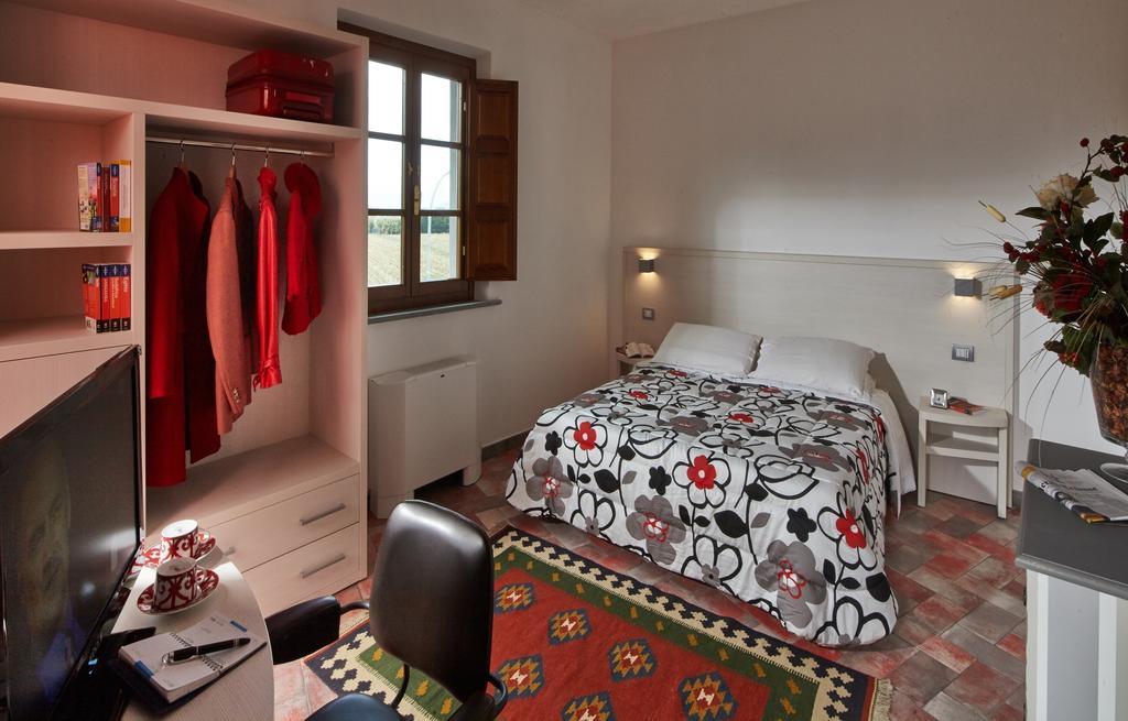 B&B Ai Condotti Di Pisa Da Filippo San Giuliano Terme Rum bild
