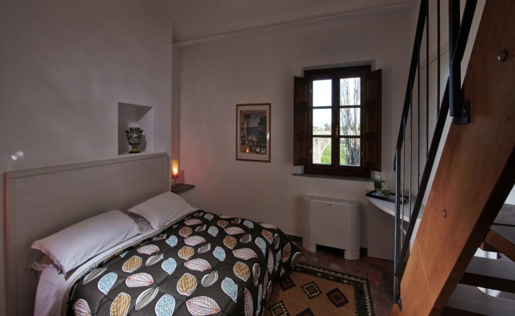 B&B Ai Condotti Di Pisa Da Filippo San Giuliano Terme Rum bild